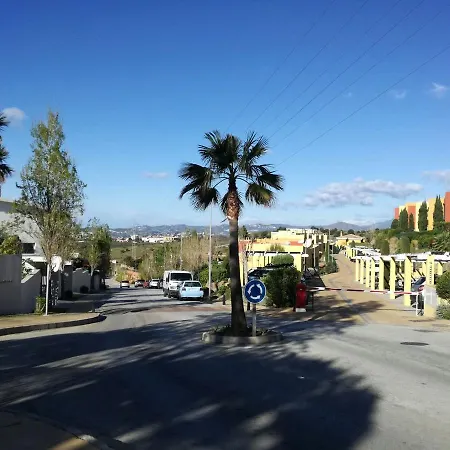 Apartment Av. Del Higueron *