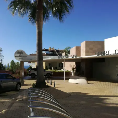 Av. Del Higueron Apartment Torremuelle