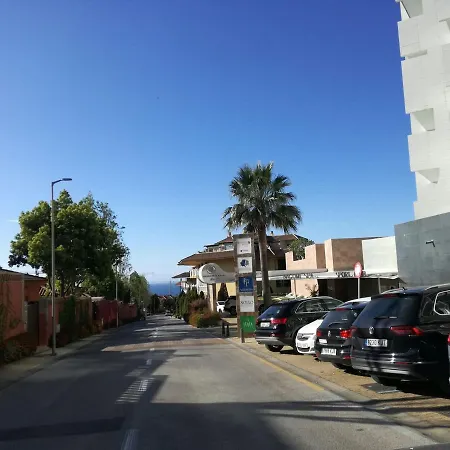 Apartment Av. Del Higueron *